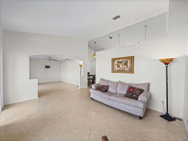 982 SW Worcester Lane, Port St. Lucie, FL 34953