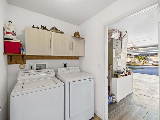 982 SW Worcester Lane, Port St. Lucie, FL 34953