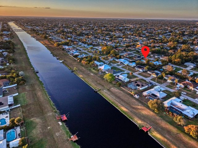 982 SW Worcester Lane, Port St. Lucie, FL 34953