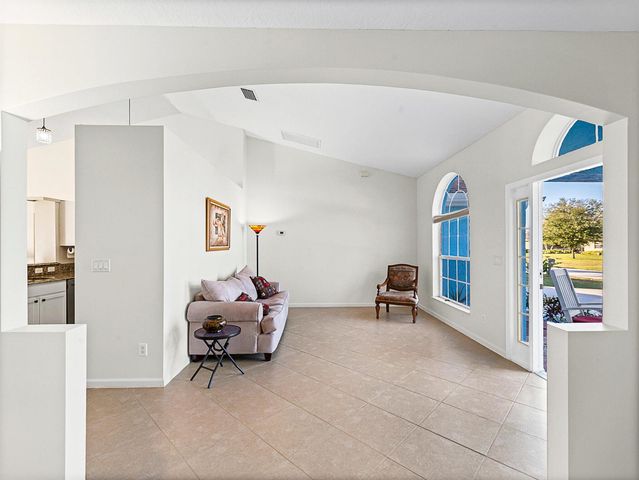 982 SW Worcester Lane, Port St. Lucie, FL 34953