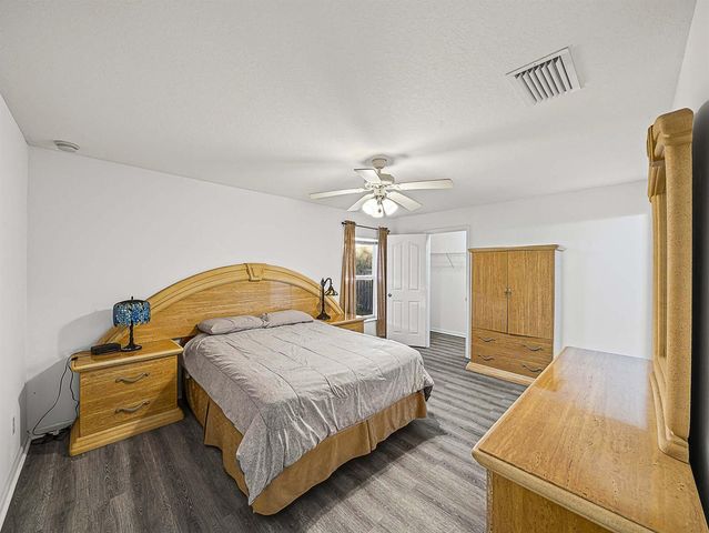 982 SW Worcester Lane, Port St. Lucie, FL 34953