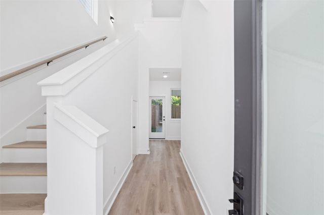 812 Elkhart Street B, Houston, TX 77091