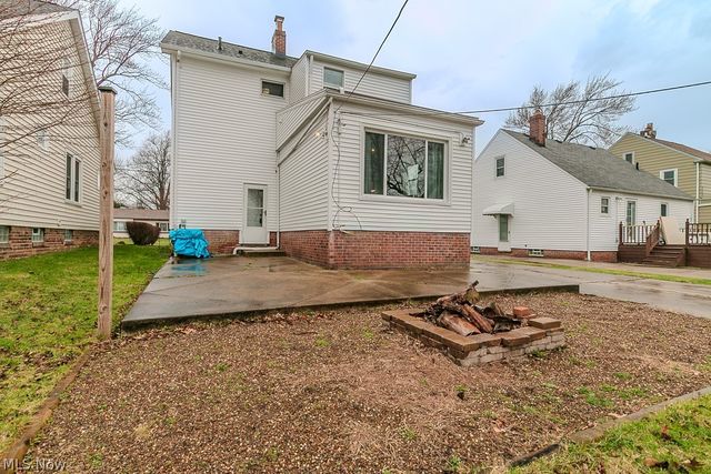 1203 Mayfield Ridge Road, Mayfield Heights, OH 44124