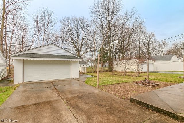1203 Mayfield Ridge Road, Mayfield Heights, OH 44124