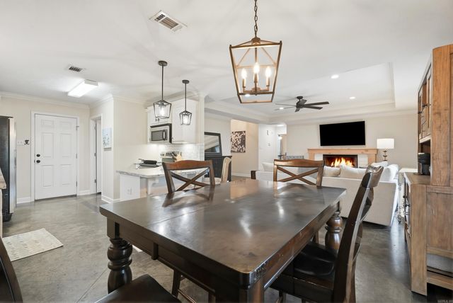 1200 Calloway Dr, Conway, AR 72034