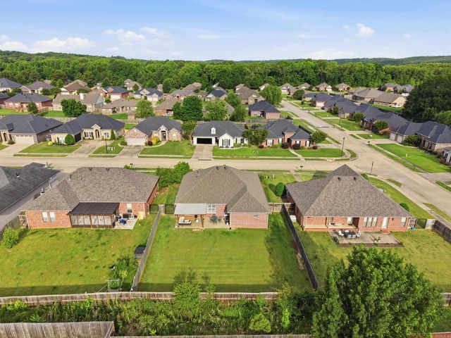 1200 Calloway Dr, Conway, AR 72034