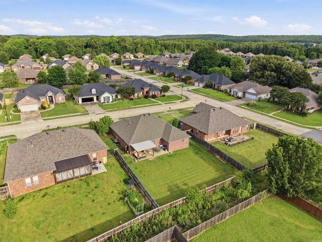 1200 Calloway Dr, Conway, AR 72034