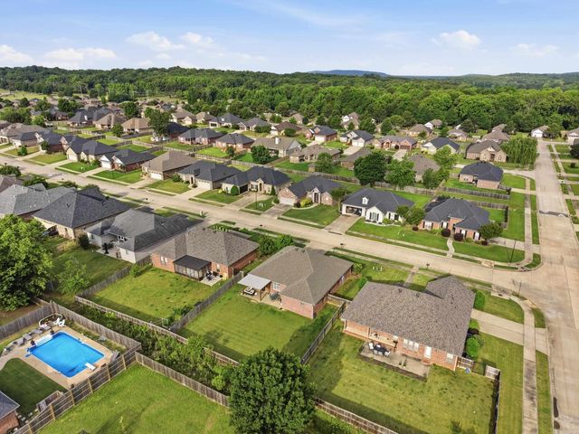 1200 Calloway Dr, Conway, AR 72034