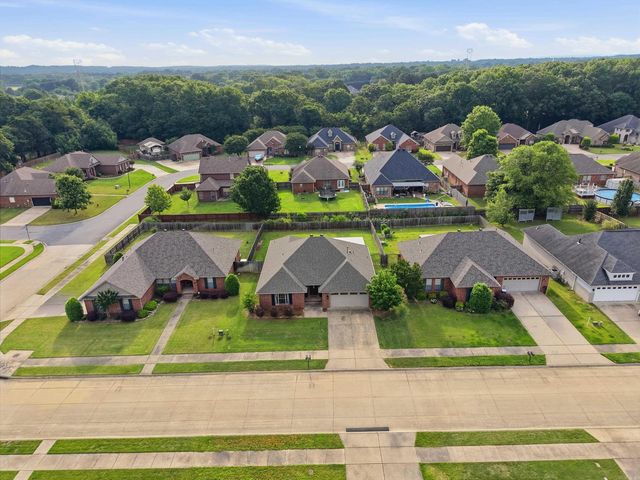 1200 Calloway Dr, Conway, AR 72034