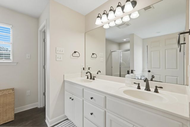 1200 Calloway Dr, Conway, AR 72034