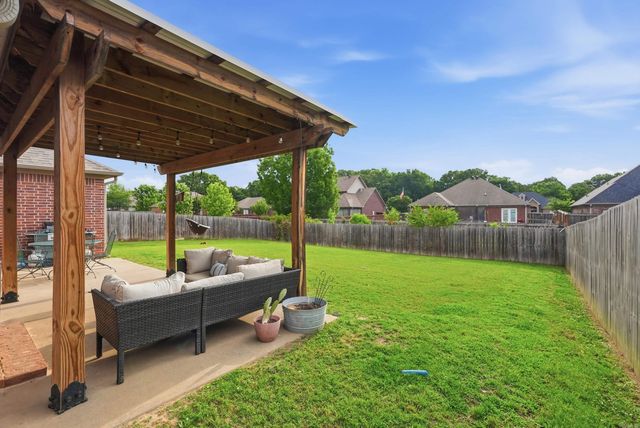 1200 Calloway Dr, Conway, AR 72034