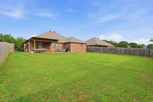 1200 Calloway Dr, Conway, AR 72034