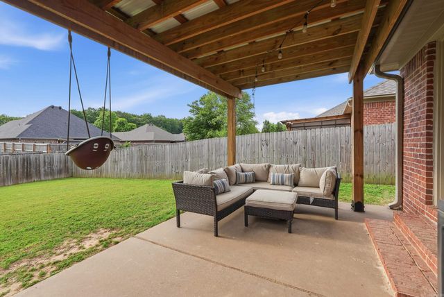 1200 Calloway Dr, Conway, AR 72034