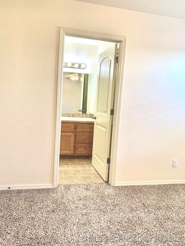 360 E Harrison, Mcalester, OK 74501