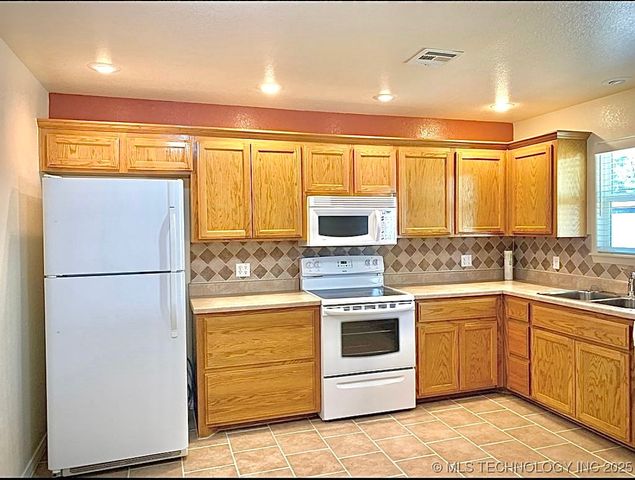 360 E Harrison, Mcalester, OK 74501