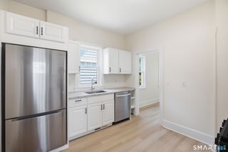 84 Sherwood Place 1, Greenwich, CT 06830