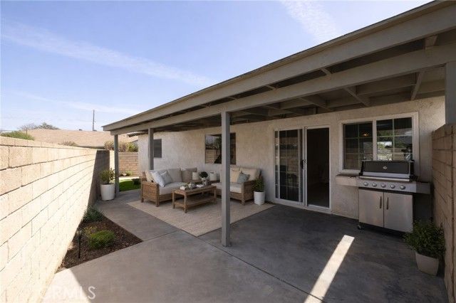 915 S Sarah, Anaheim, CA 92805