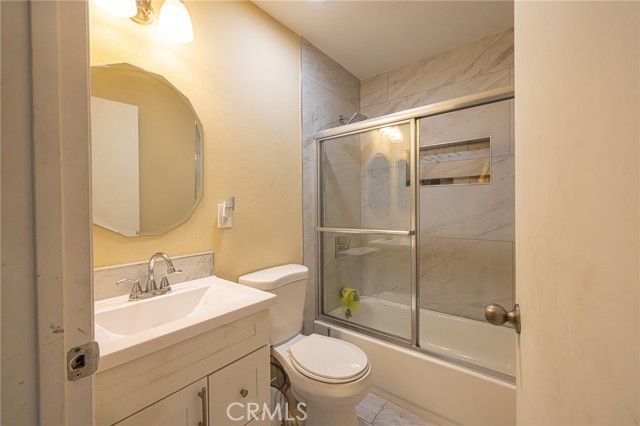 915 S Sarah, Anaheim, CA 92805