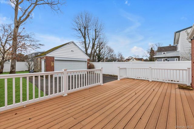 87 Powell Avenue, Merrick, NY 11566