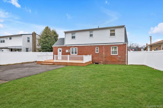 87 Powell Avenue, Merrick, NY 11566