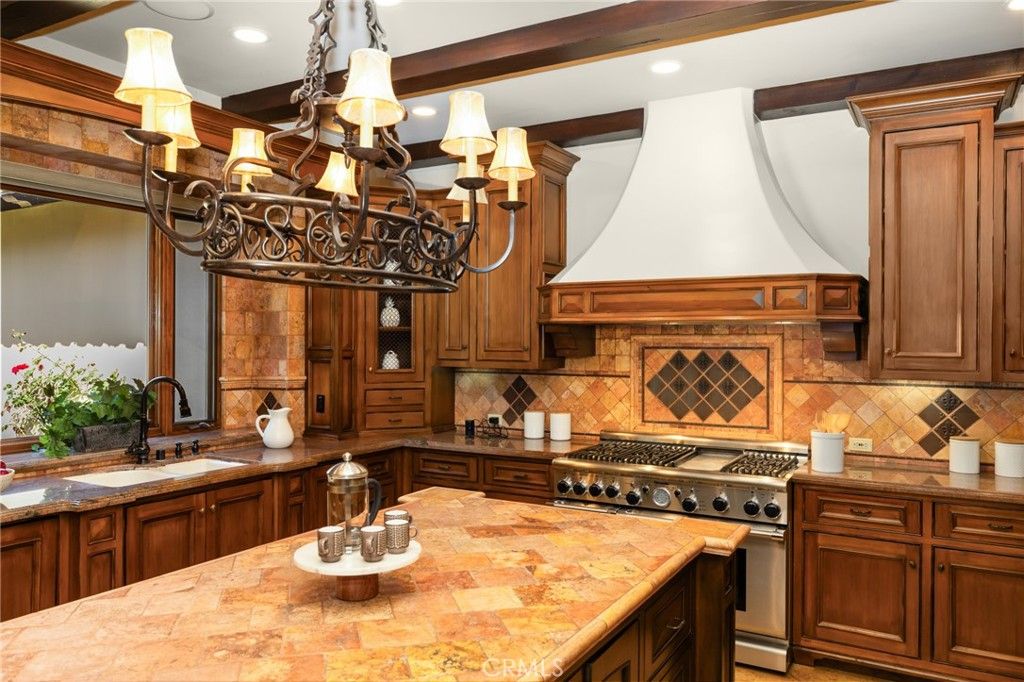 Image 24 of property listing at 1417 Royal Oaks, Bradbury, CA 91008