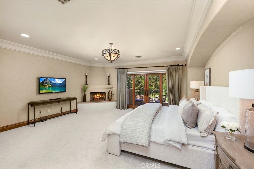 Image 39 of property listing at 1417 Royal Oaks, Bradbury, CA 91008