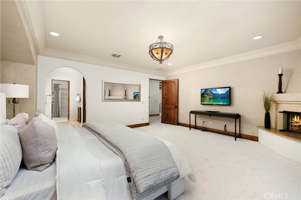 Image 40 of property listing at 1417 Royal Oaks, Bradbury, CA 91008