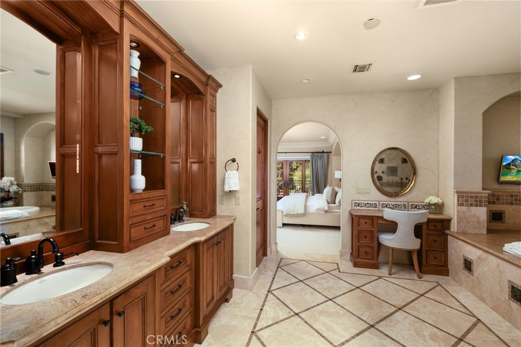 Image 41 of property listing at 1417 Royal Oaks, Bradbury, CA 91008