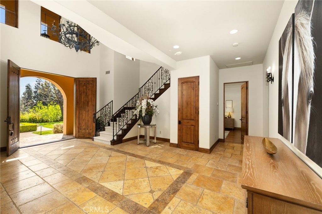 Image 8 of property listing at 1417 Royal Oaks, Bradbury, CA 91008