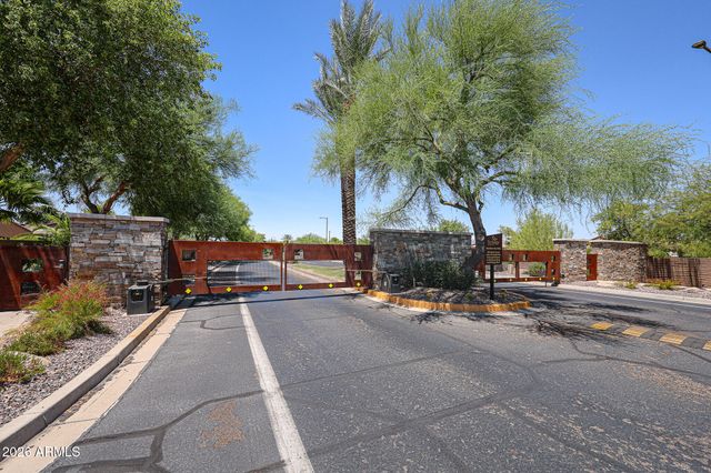 12882 W Katherine Way, Peoria, AZ 85383