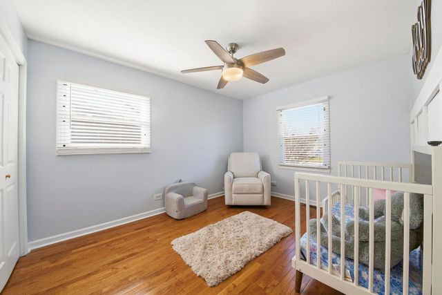 581 Charing Cross Road, Elk Grove Village, IL 60007