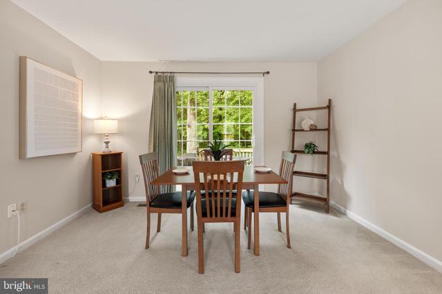 3110 WOODS COVE LN, Woodbridge, VA 22192