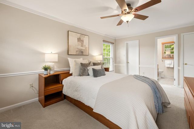 3110 WOODS COVE LN, Woodbridge, VA 22192