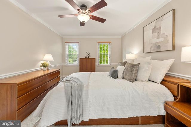 3110 WOODS COVE LN, Woodbridge, VA 22192