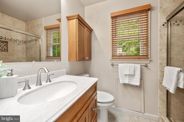 3110 WOODS COVE LN, Woodbridge, VA 22192
