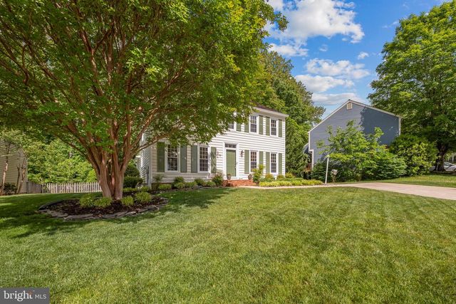 3110 WOODS COVE LN, Woodbridge, VA 22192