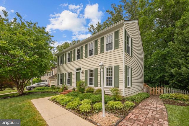 3110 WOODS COVE LN, Woodbridge, VA 22192