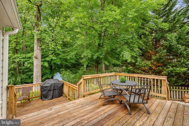 3110 WOODS COVE LN, Woodbridge, VA 22192
