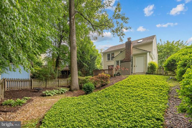 3110 WOODS COVE LN, Woodbridge, VA 22192
