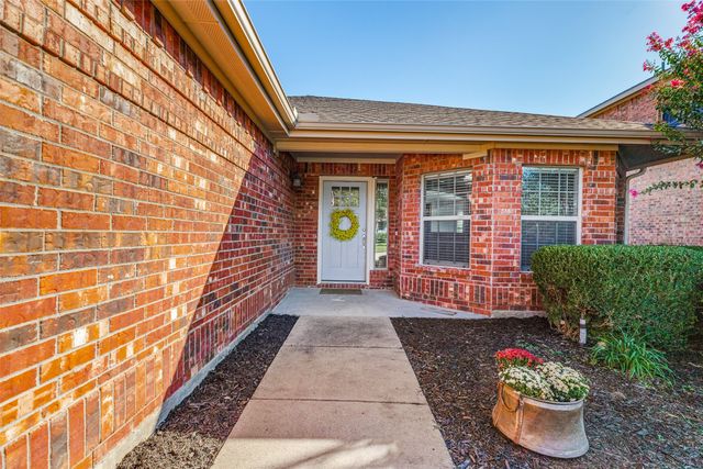5825 Quicksilver Drive, Mckinney, TX 75070