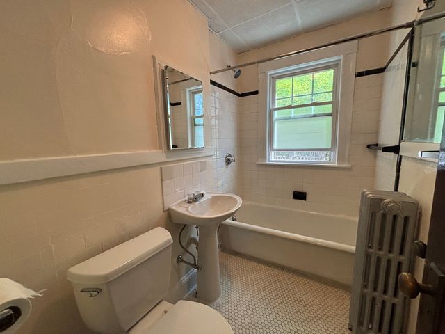 33 Brington Rd 1, Brookline, MA 02445