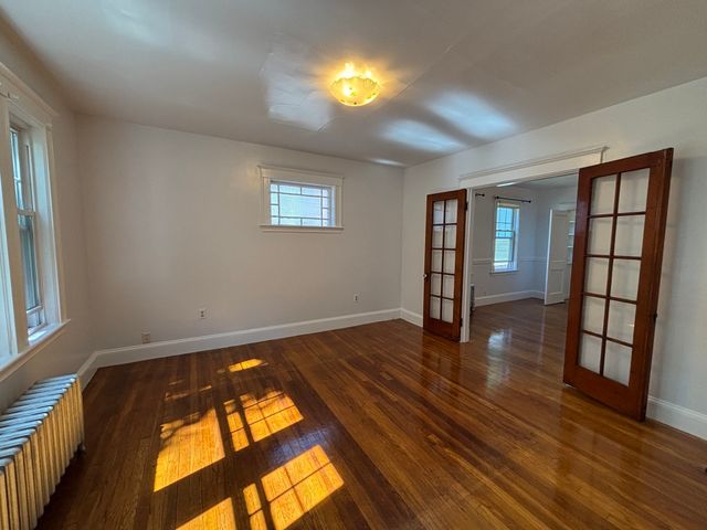 33 Brington Rd 1, Brookline, MA 02445