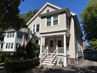 33 Brington Rd 1, Brookline, MA 02445