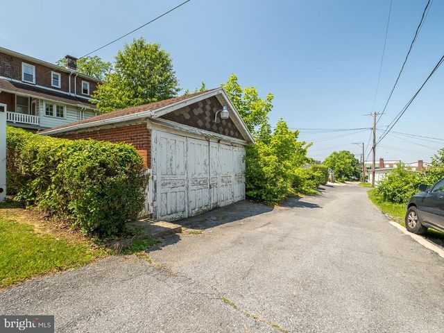 1947 FAIRVIEW AVENUE, Reading, PA 19606