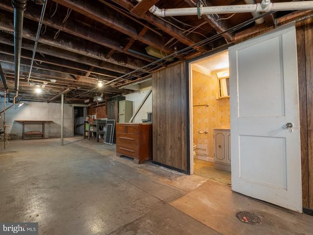 1947 FAIRVIEW AVENUE, Reading, PA 19606