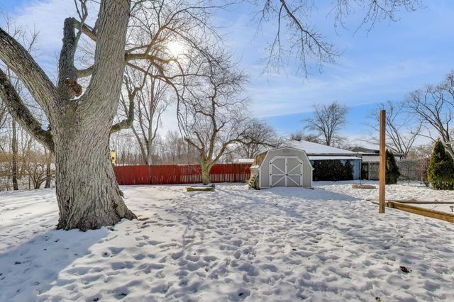 7517 Montana Street, Merrillville, IN 46410