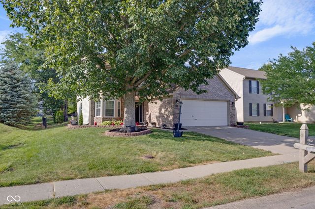 8850 Tanner Drive, Fishers, IN 46038