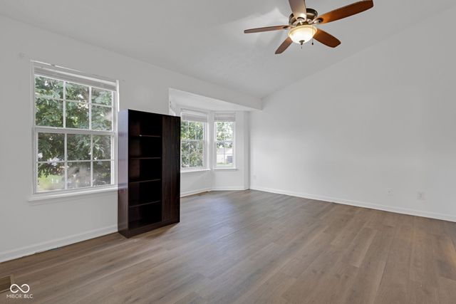 8850 Tanner Drive, Fishers, IN 46038