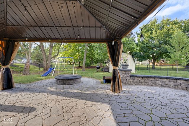 8850 Tanner Drive, Fishers, IN 46038