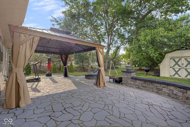 8850 Tanner Drive, Fishers, IN 46038